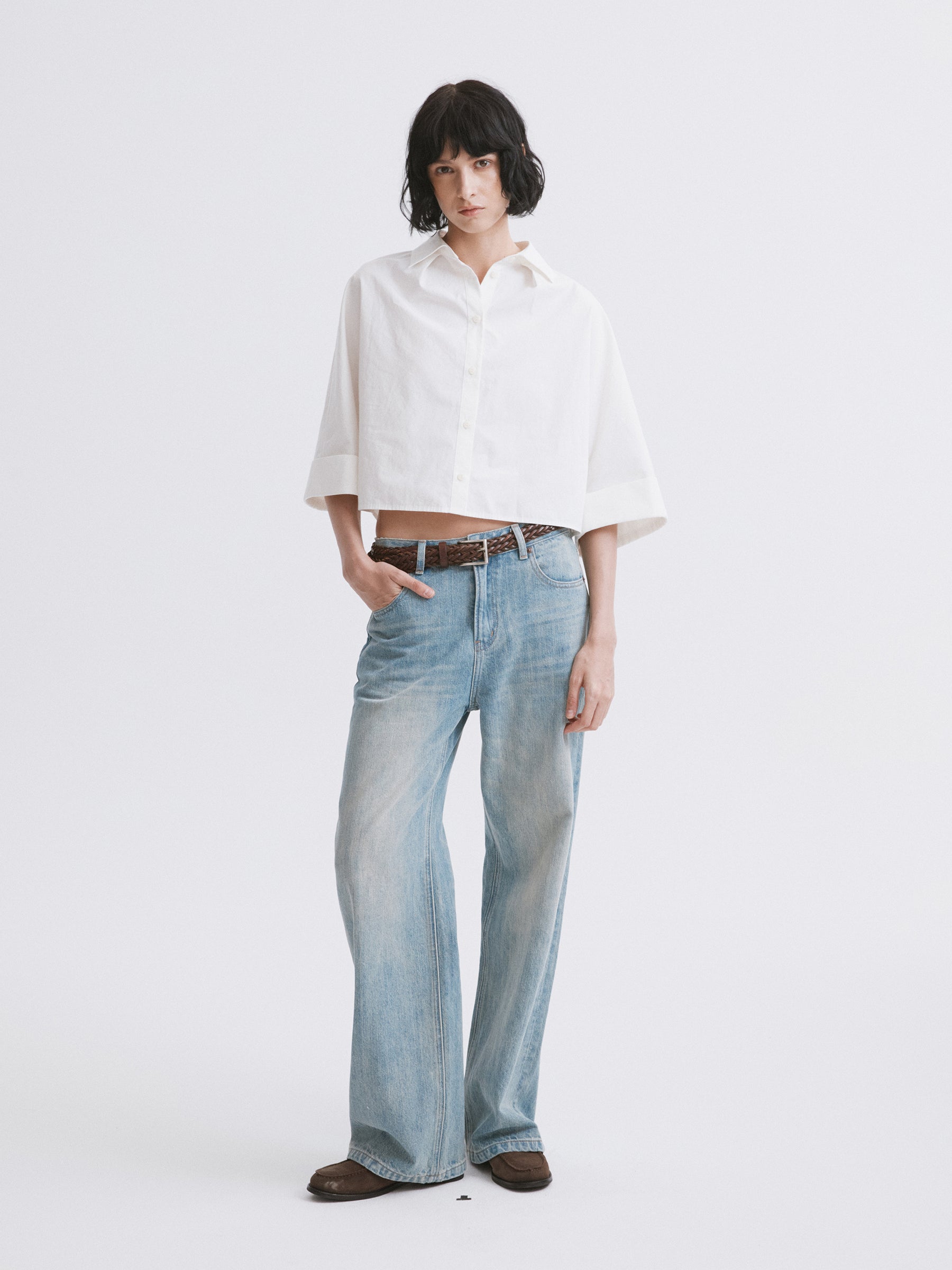 Skin-Friendly Mugwort Cotton Cropped Relaxed 5-Sleeve Shirt White