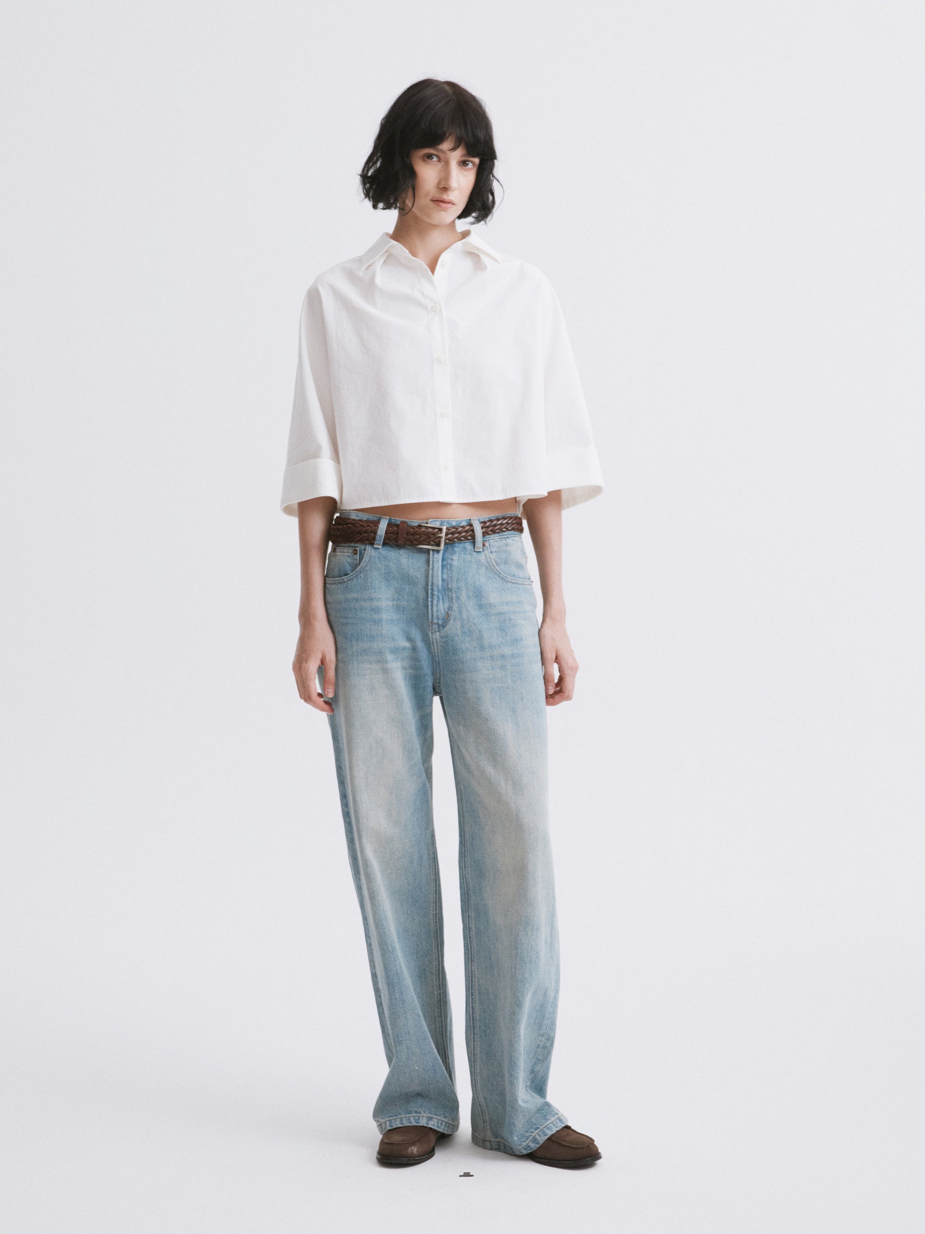 Skin-Friendly Mugwort Cotton Cropped Relaxed 5-Sleeve Shirt White