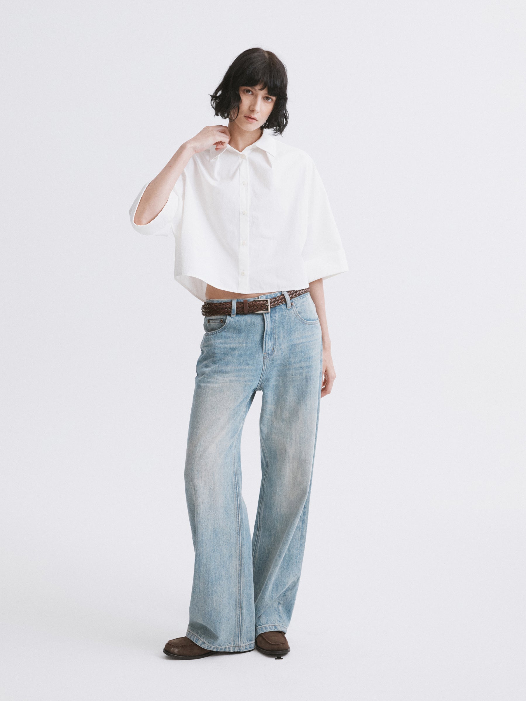 Skin-Friendly Mugwort Cotton Cropped Relaxed 5-Sleeve Shirt White