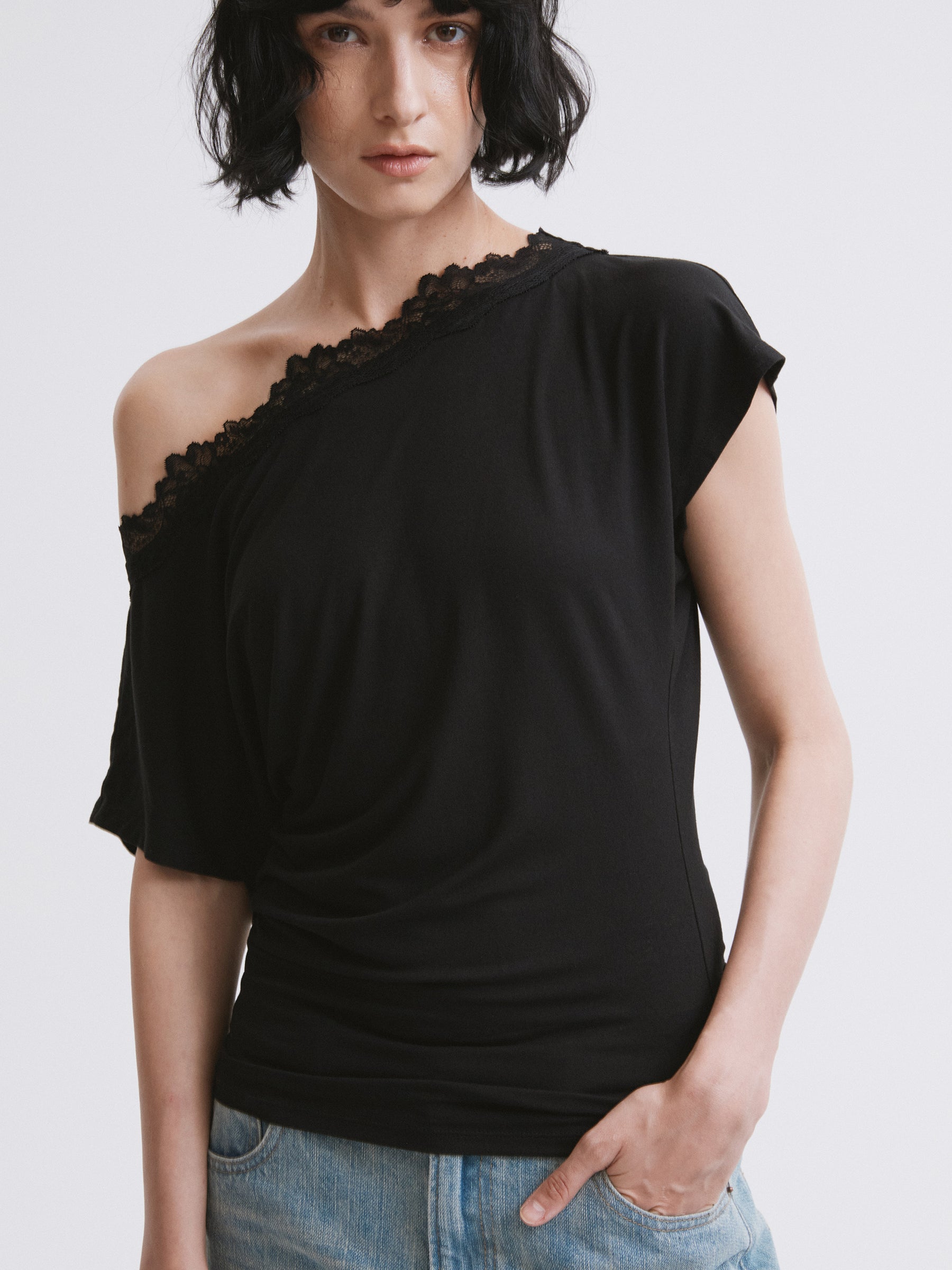 Off-Shoulder Lace Trim T-Shirt Black