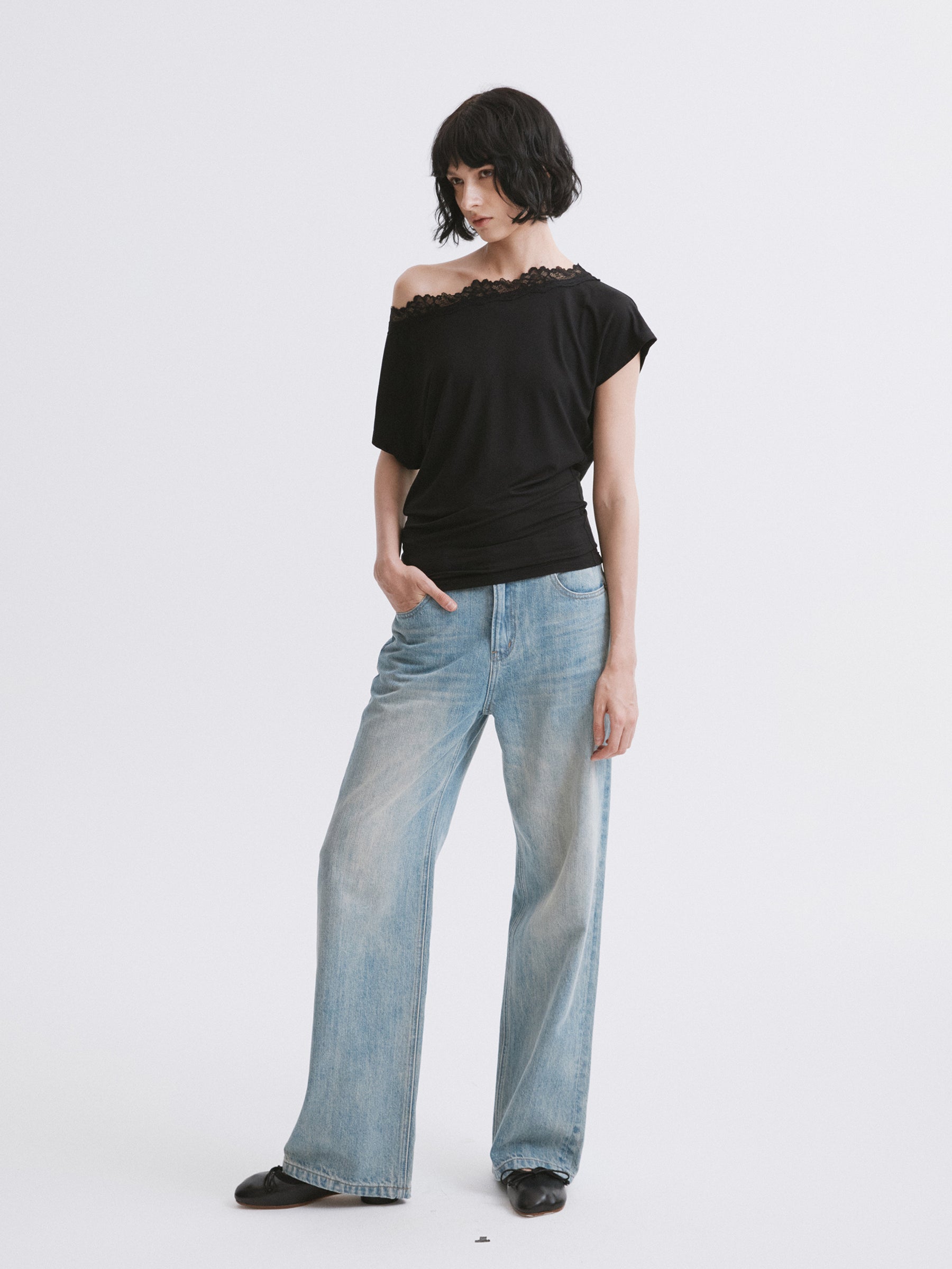 Off-Shoulder Lace Trim T-Shirt Black