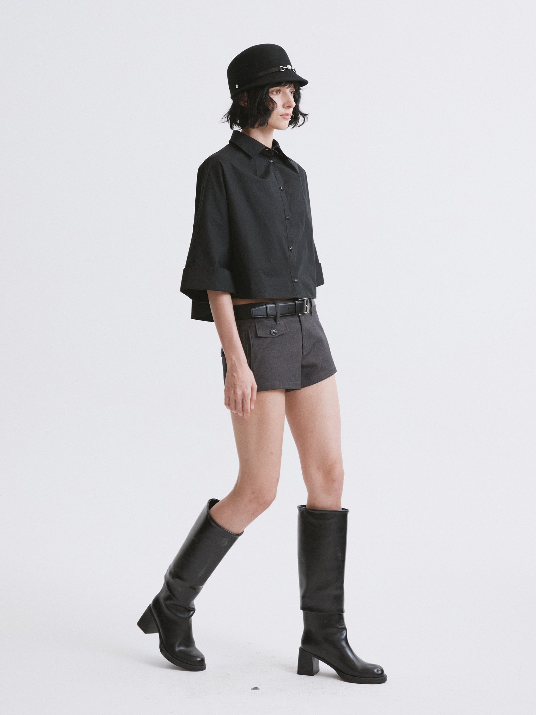 Low-Rise Tailored Shorts Gray