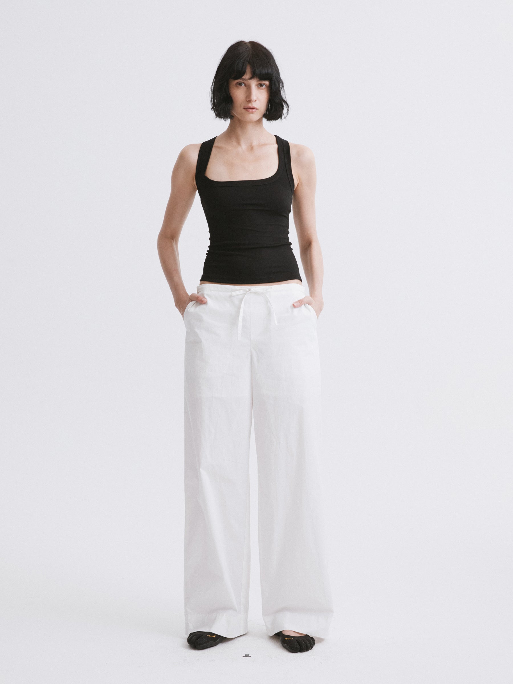 Mid-Rise Half-Elastic Waist Casual Pants Off-white