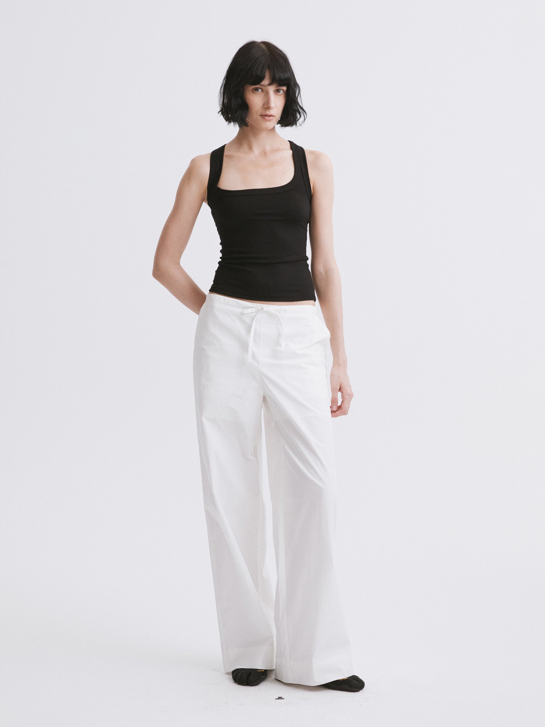 Mid-Rise Half-Elastic Waist Casual Pants Off-white