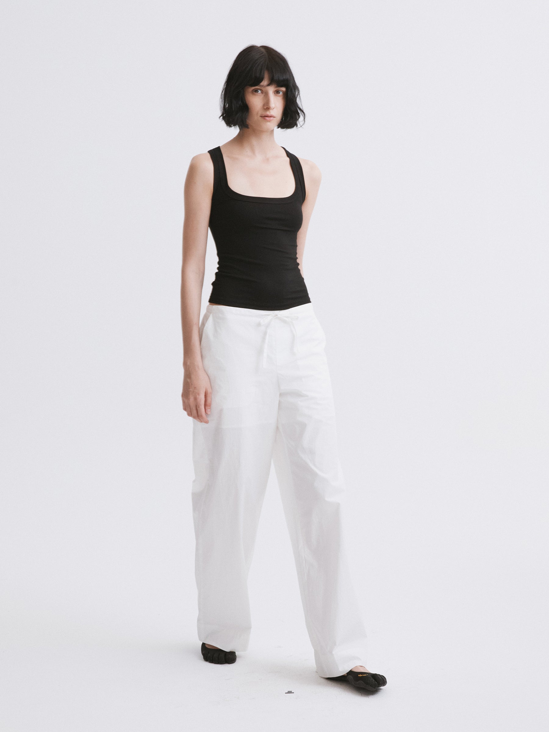 Mid-Rise Half-Elastic Waist Casual Pants Off-white