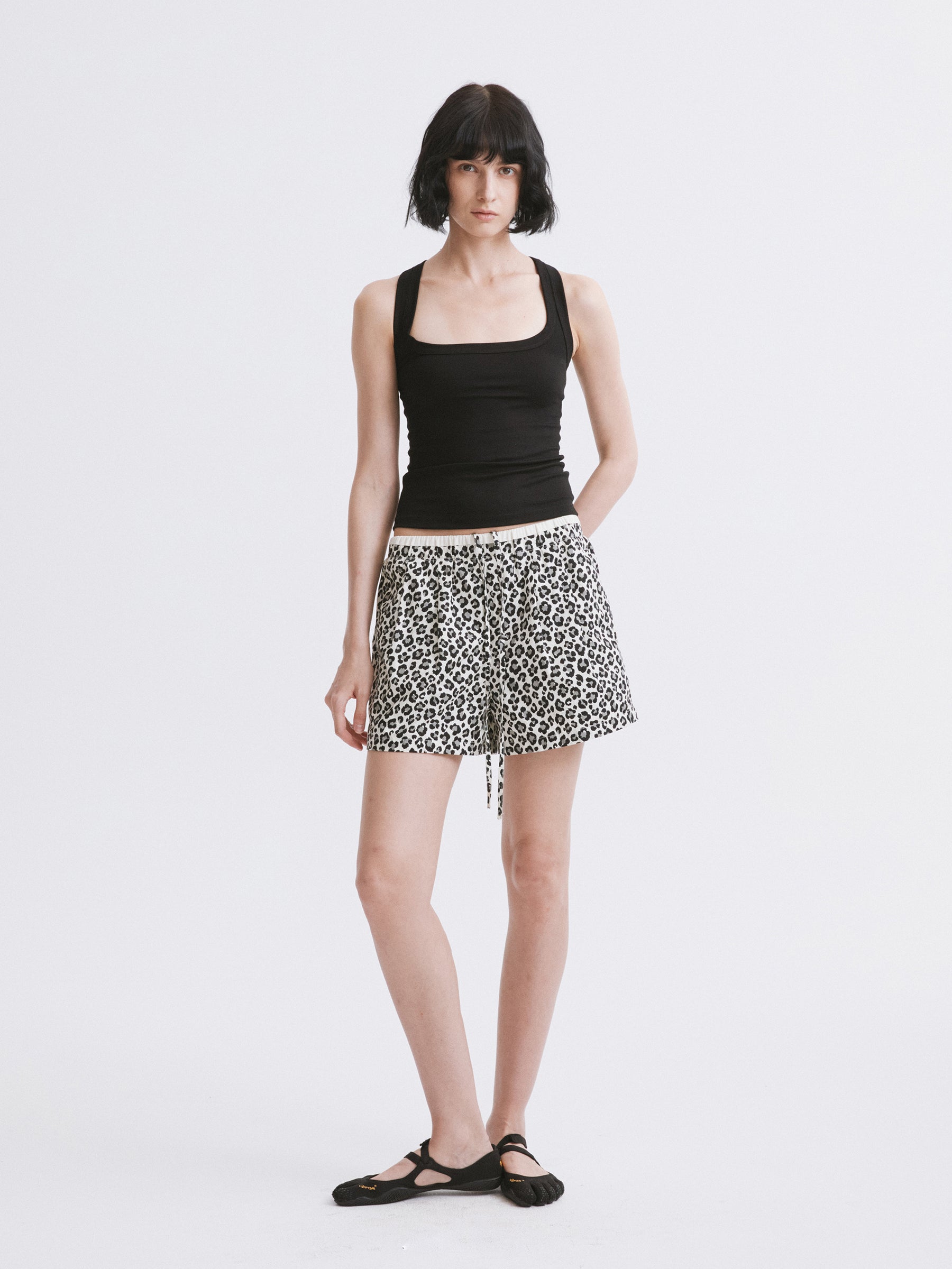 Elastic Waist Leopard Print Relaxed Double-Pleat Shorts White