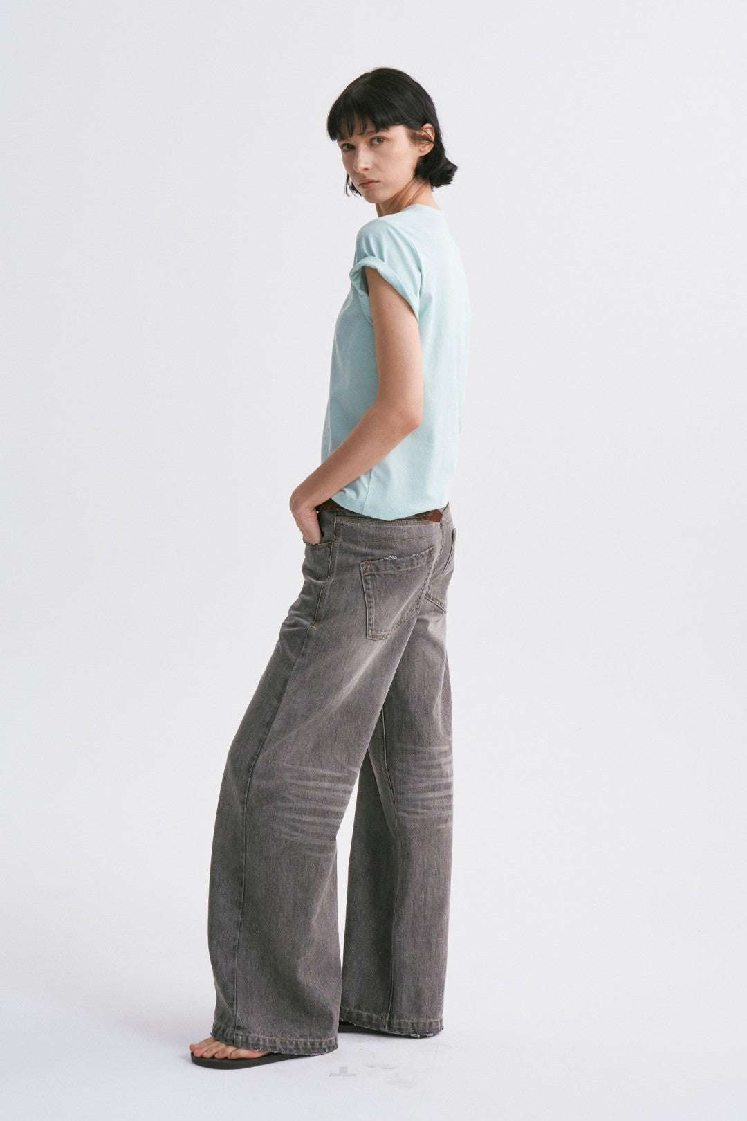 Linen-Cotton Rolled Sleeve T-Shirt, Slightly Loose Fit Light Green