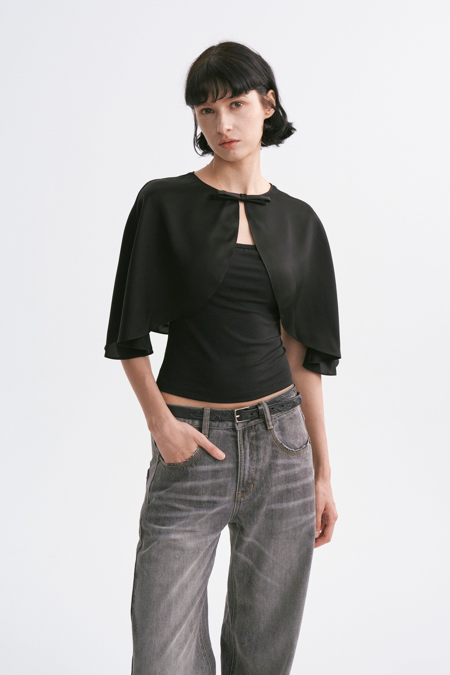 Deep U-Neck Thin Strap Padded Camisole Black