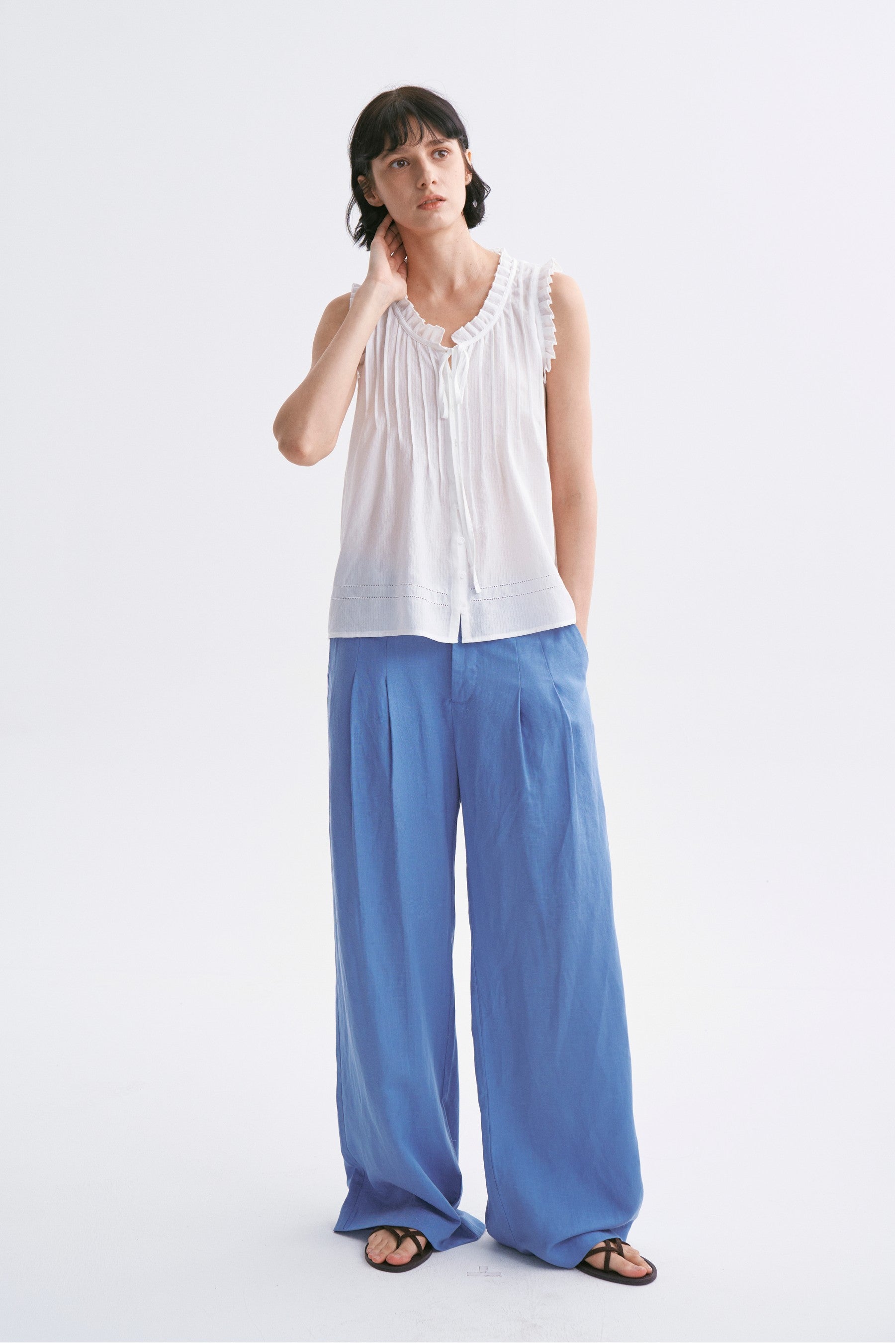 Lace-Trimmed Fine-Pleated Tie-Front Sleeveless Blouse White