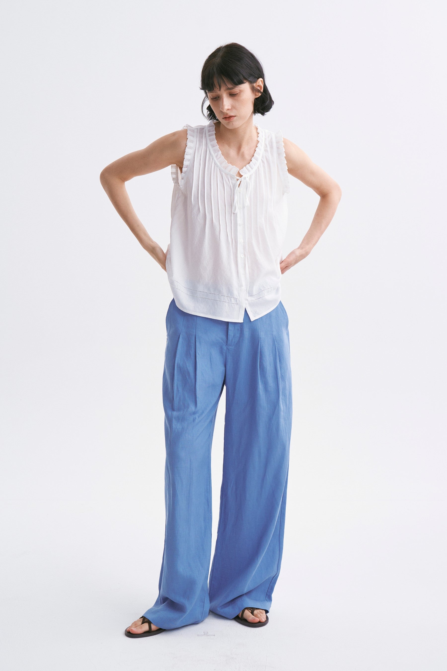 Lace-Trimmed Fine-Pleated Tie-Front Sleeveless Blouse White