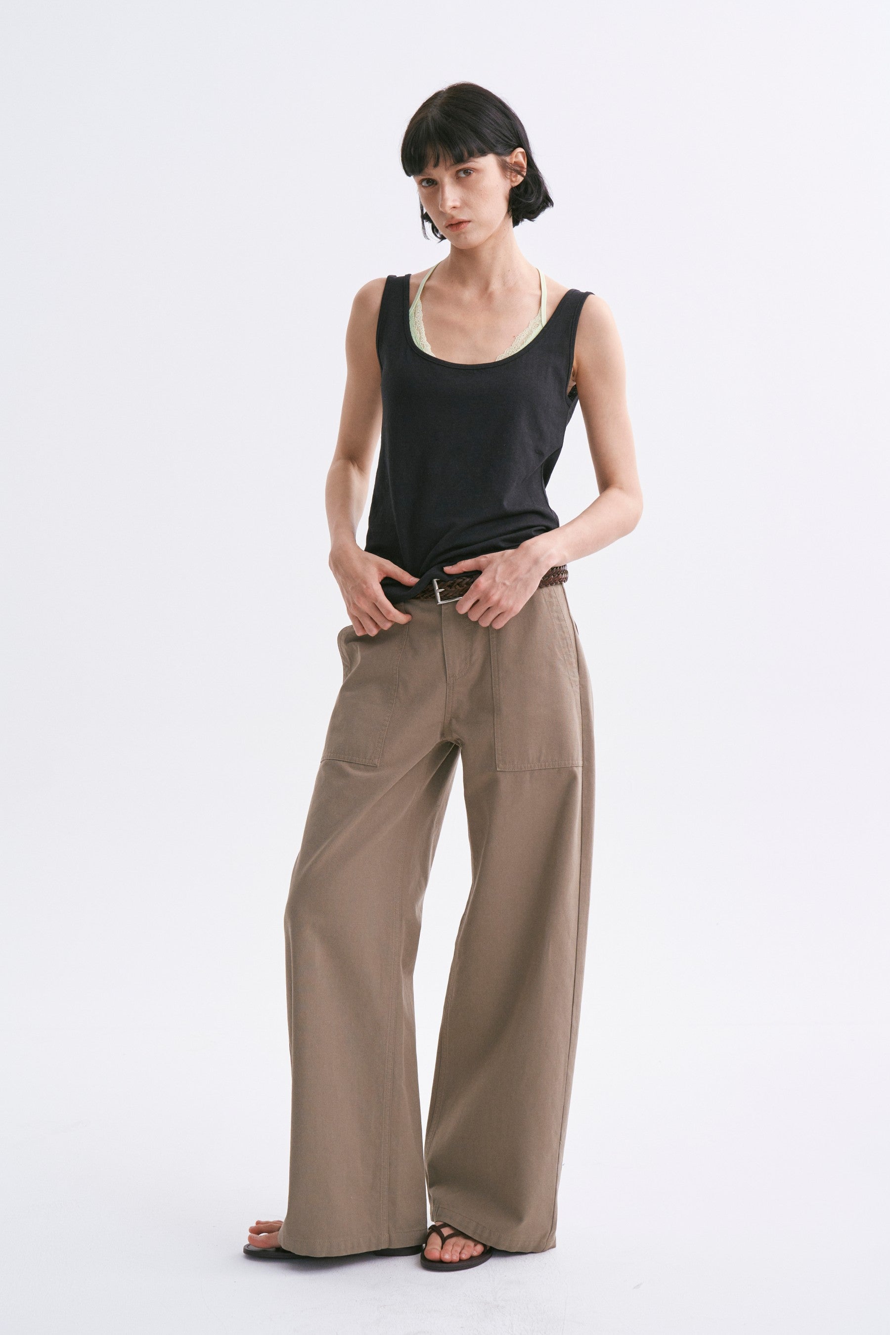Slightly Loose U-Neck Casual Camisole Black