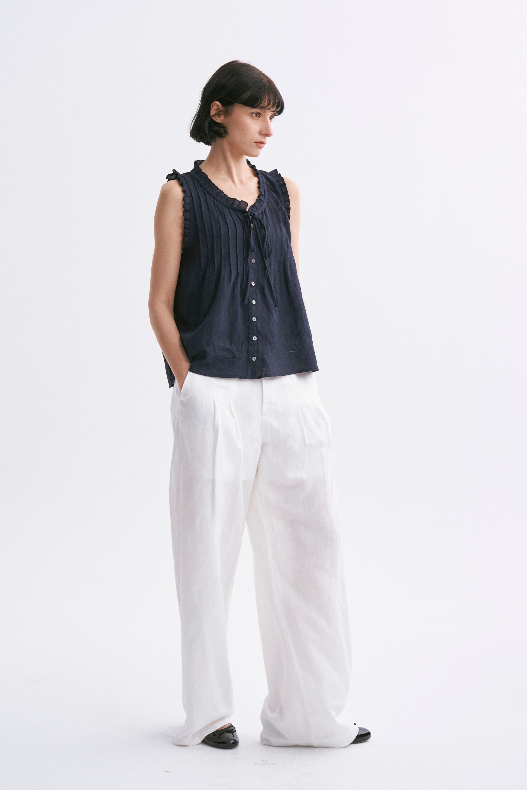 Lace-Trimmed Fine-Pleated Tie-Front Sleeveless Blouse Navy Blue