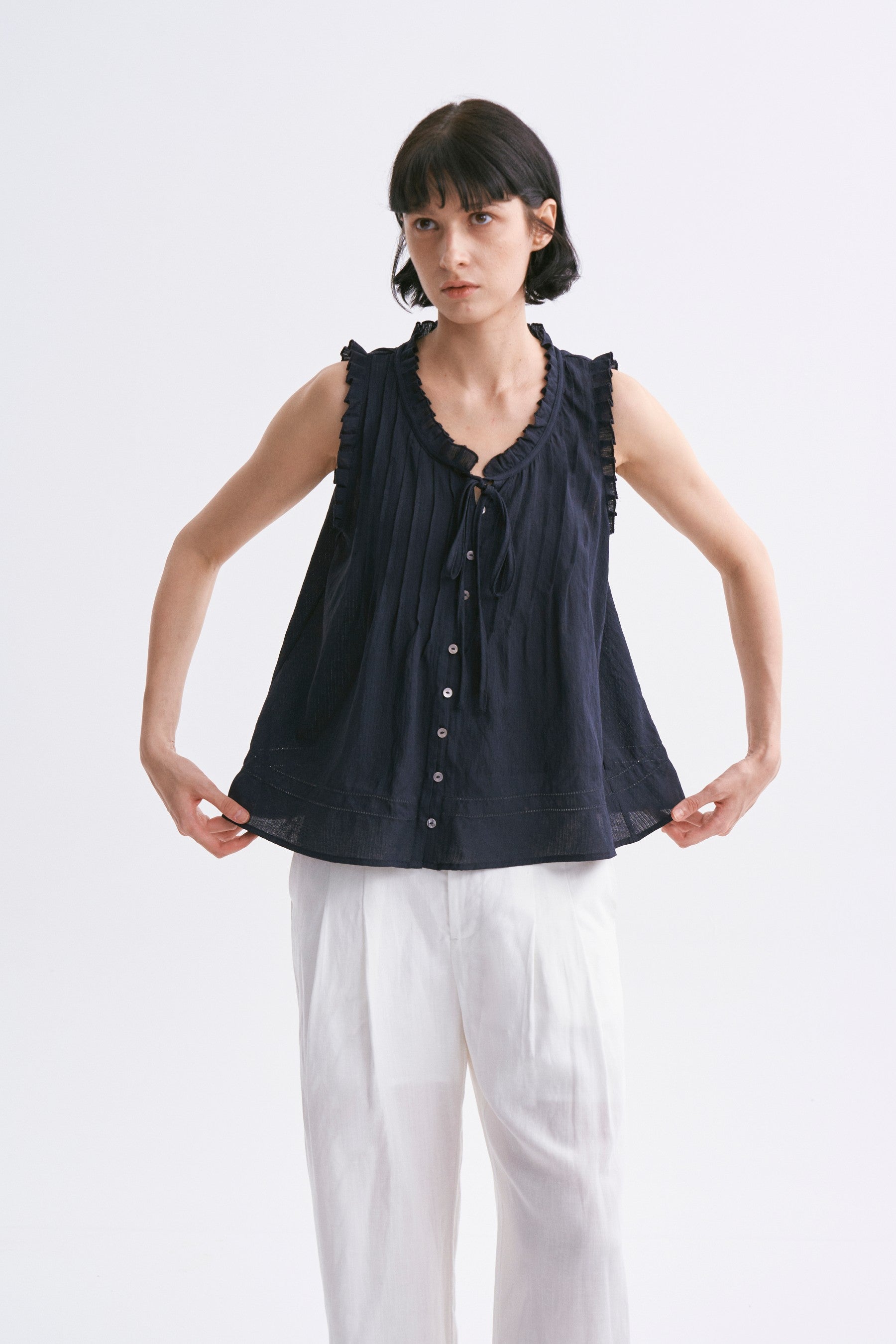 Lace-Trimmed Fine-Pleated Tie-Front Sleeveless Blouse Navy Blue