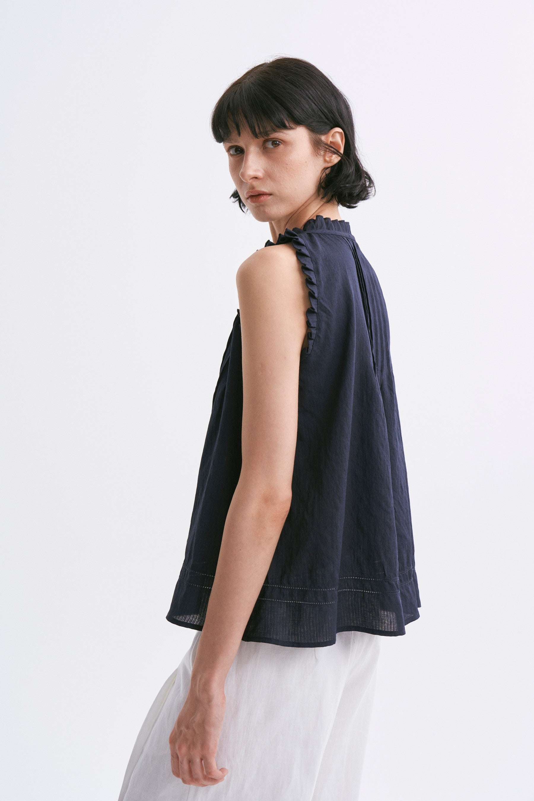 Lace-Trimmed Fine-Pleated Tie-Front Sleeveless Blouse Navy Blue