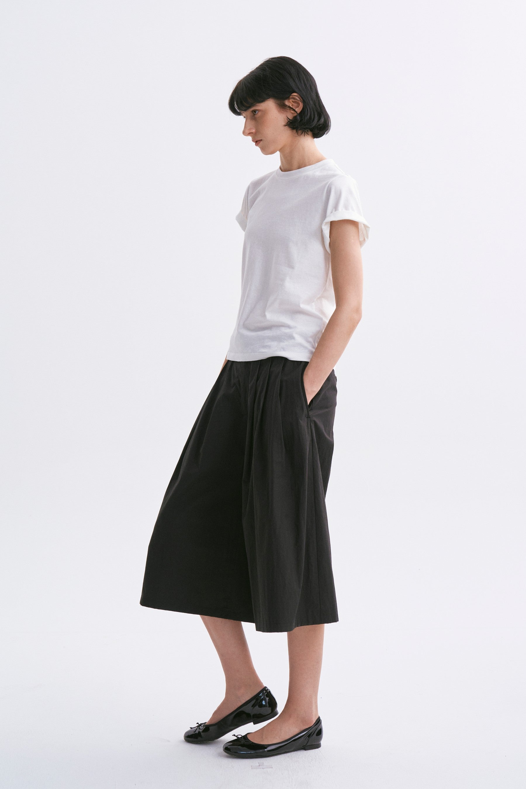 Mid-rise Tucked Wide-leg Pure Cotton Capri Pants Black