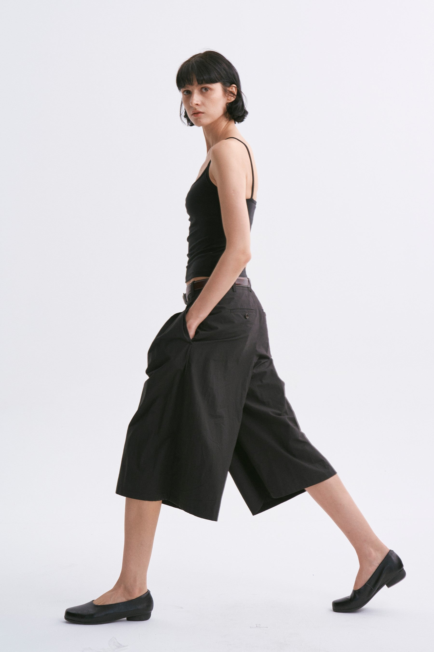 Mid-rise Tucked Wide-leg Pure Cotton Capri Pants Black