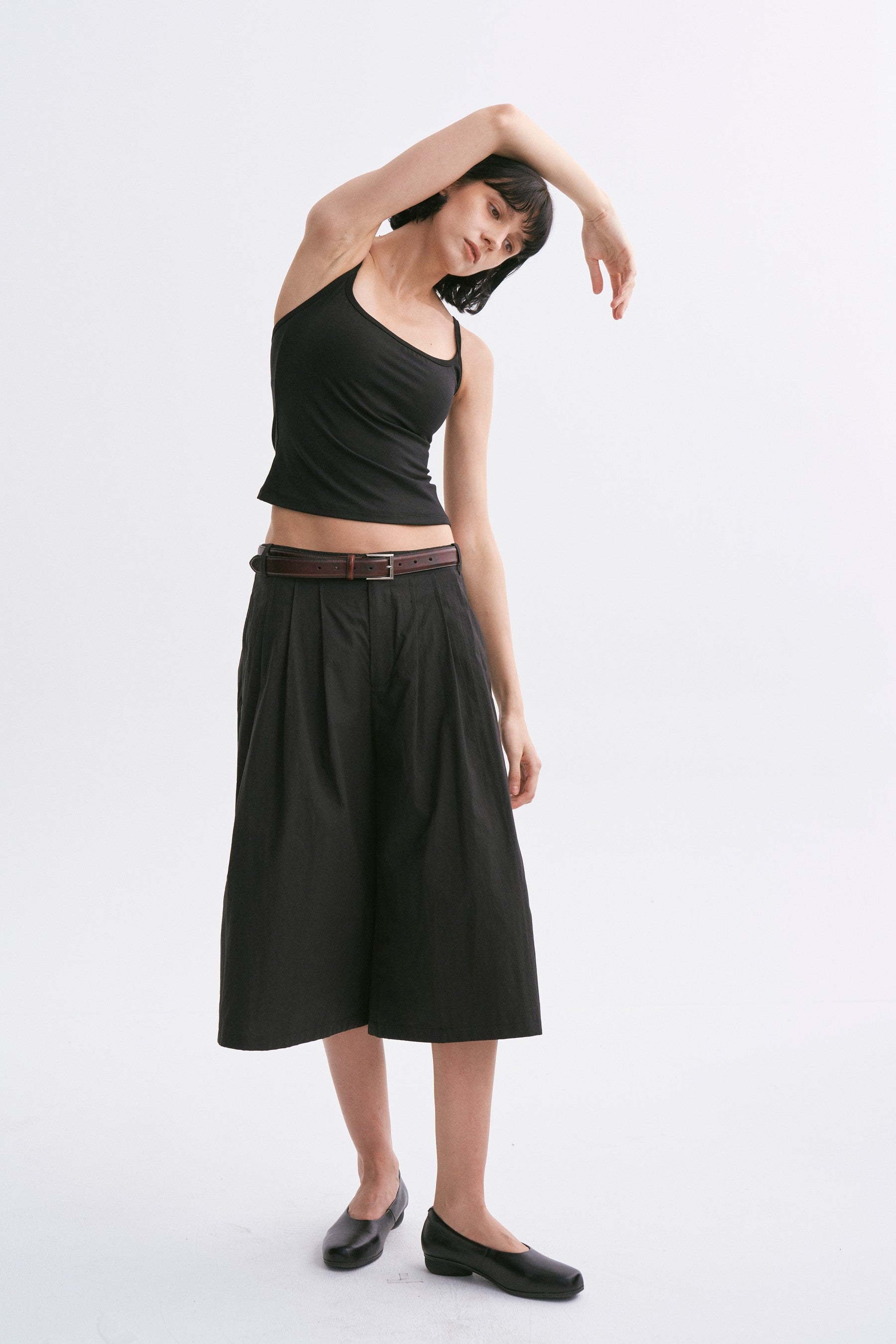 Mid-rise Tucked Wide-leg Pure Cotton Capri Pants Black