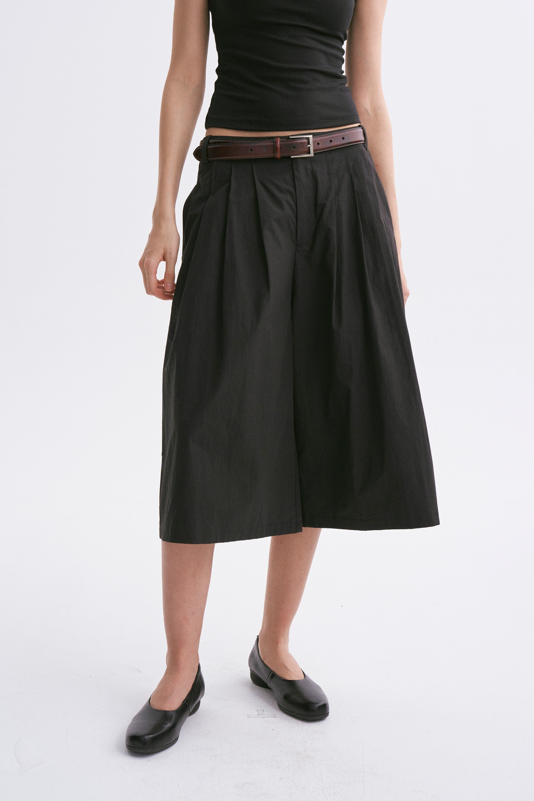 Mid-rise Tucked Wide-leg Pure Cotton Capri Pants Black